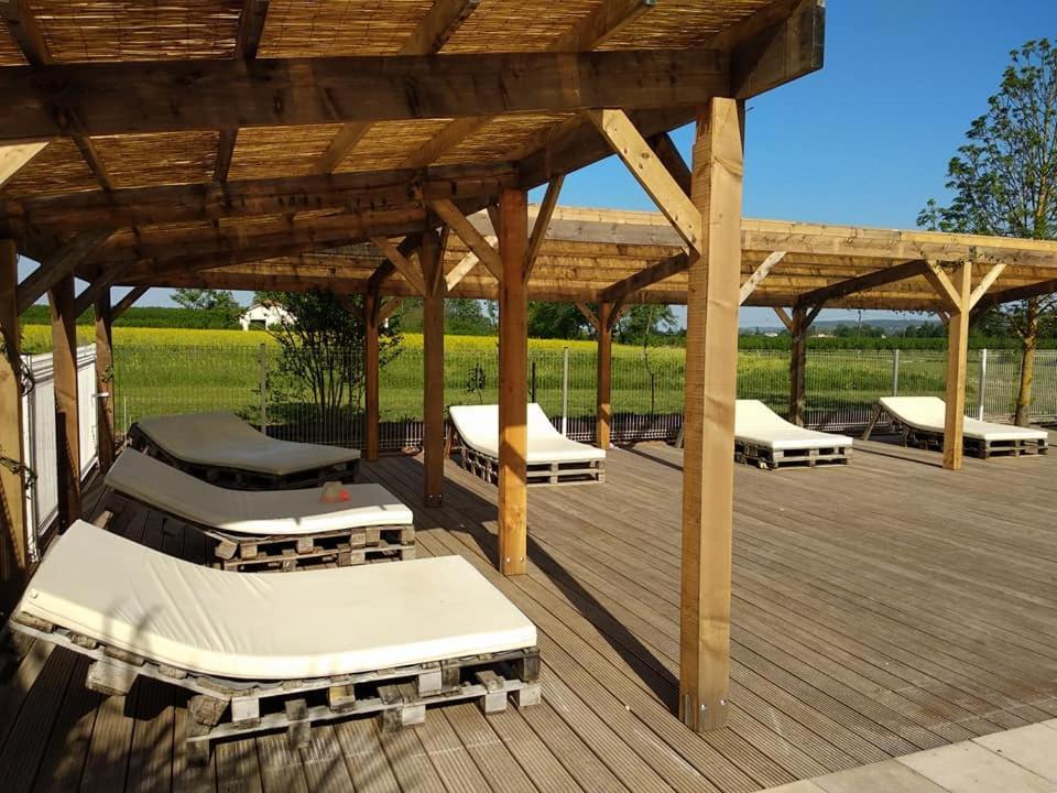 Bed and Breakfast Domaine Ramonjavel, Glamping & Alpaca'S Fongrave Exterior foto